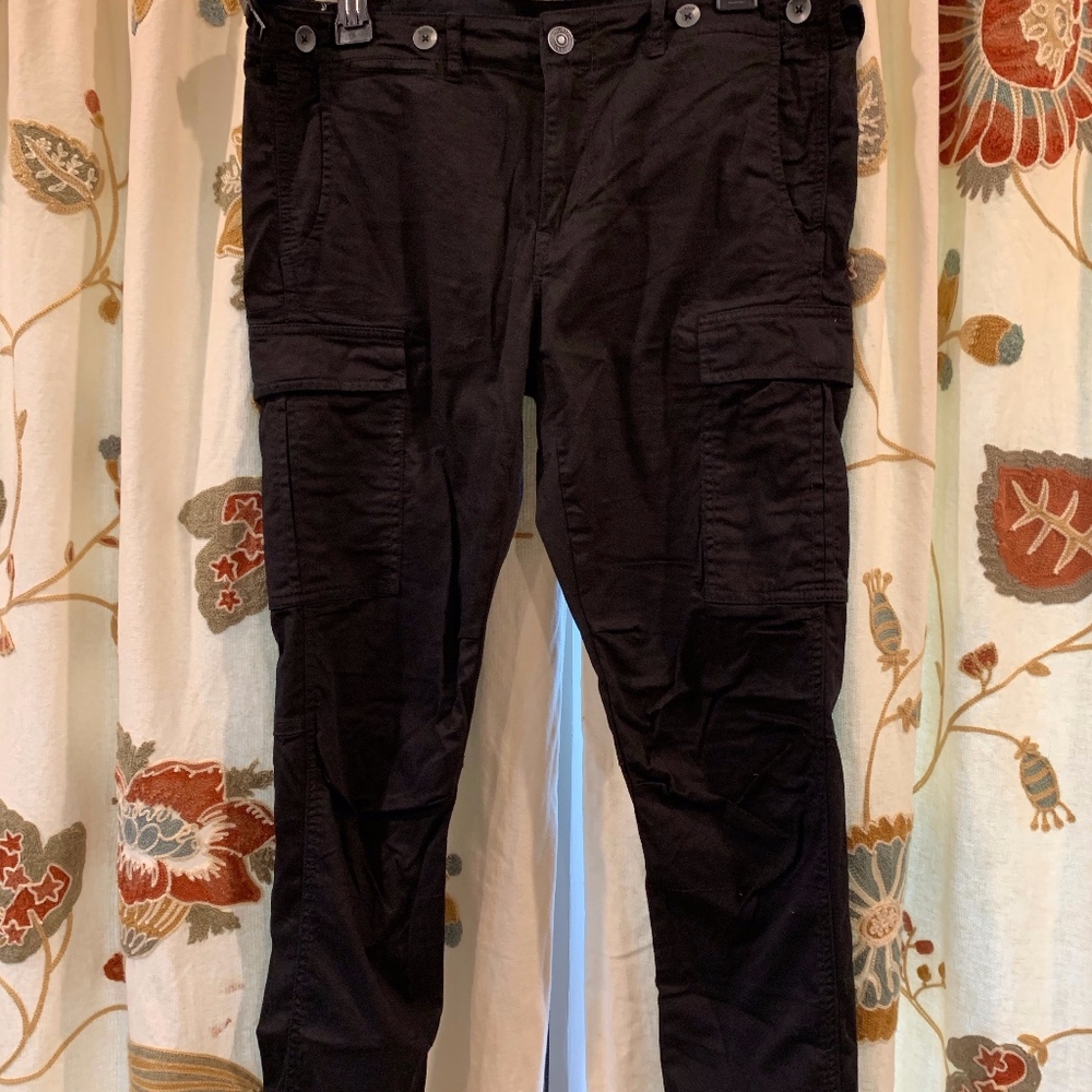 Hudson Black Capri's